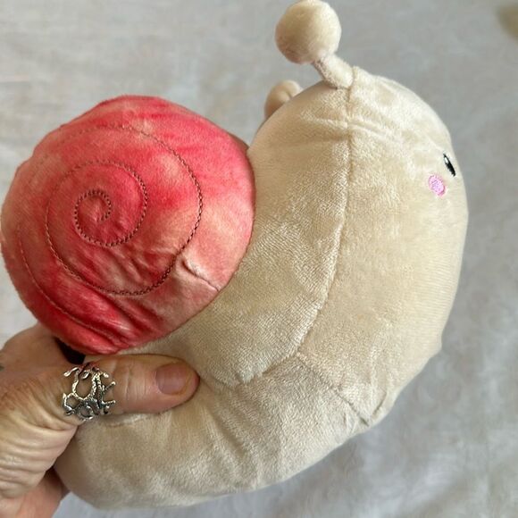 Snail Cute & Cuddly Stuffie - Picture 6 of 6